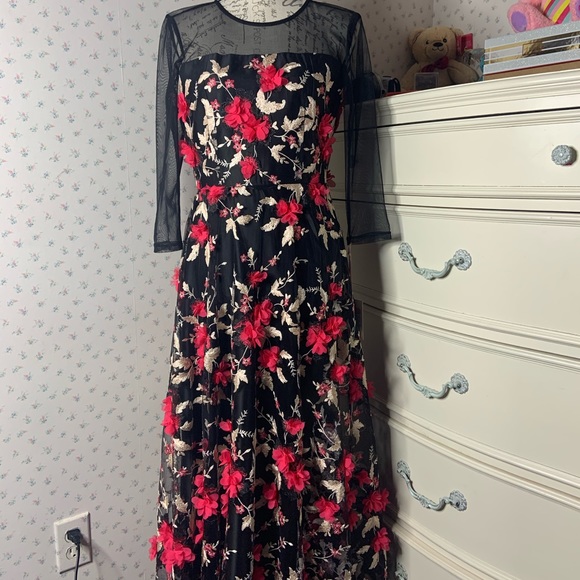 Alex Marie Floral Appliqué Maxi Dress - Picture 7 of 15